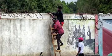 Muro entre República Dominicana y Haití