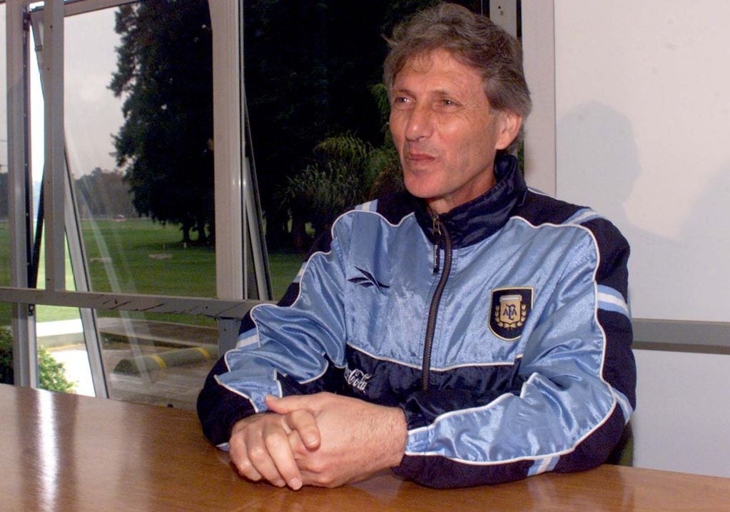 José Pekerman, emblema máximo del fútbol juvenil argentino: logros y el legado del DT 3 veces campeón del mundo. Foto: Fotobaires
