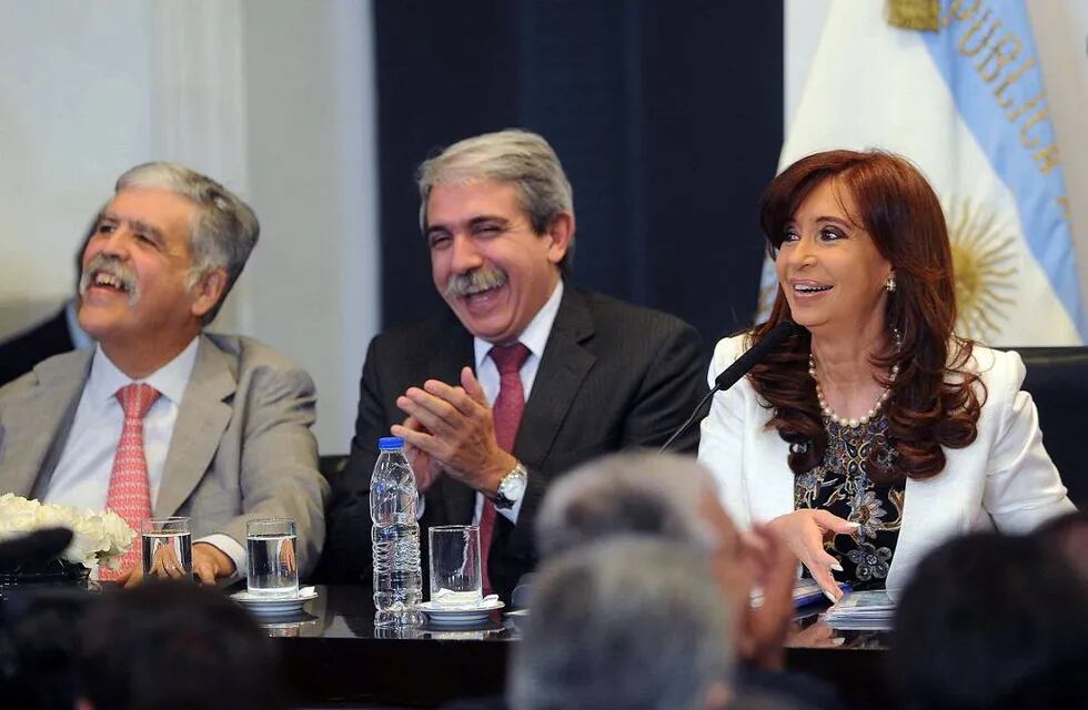 Cristina anunció un plan de regularización de deudas y programas de compra