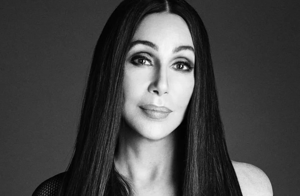 Cher cumple 75 años y luce espléndida