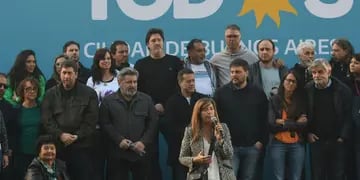 Frente de Todos organizó un acto en apoyo a Cristina Kirchner y volvió a arremeter contra la oposición por el “discurso de odio”
