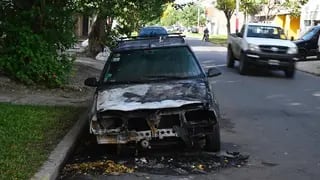 Quemaron más de 10 autos en Rosario