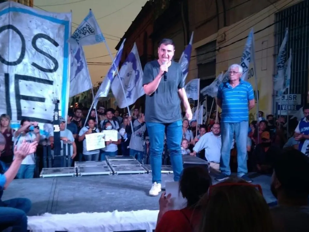 El jefe sindical de Corrientes, Gonzalo Rubiola, dio un bochornoso discurso de odio. Foto: Web