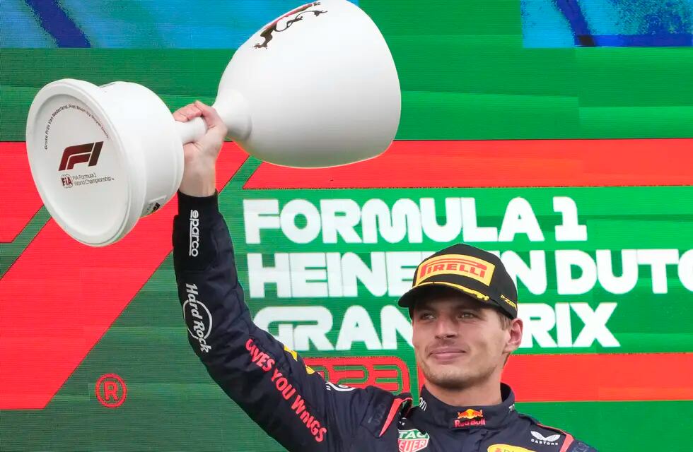 Max Verstappen, de Red Bull, tras ganar el Gran Premio de Holanda, el domingo 27 de agosto de 2023, en Zandvoort.