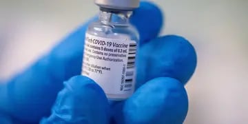 Vacuna de Pfizer/BioNTech llegará en septiembre a Argentina (AP)