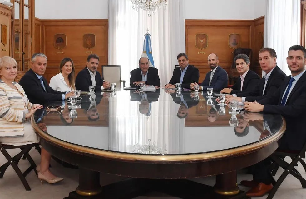 El ministro del Interior, Guillermo Francos, se reunió con legisladores del PRO y la UCR y ya conversan para que Diputados apruebe el DNU 70