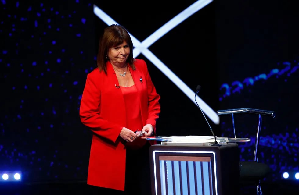 La candidata de Juntos por el Cambio Patricia Bullrich en el segundo debate presidencial (Clarín/Política)