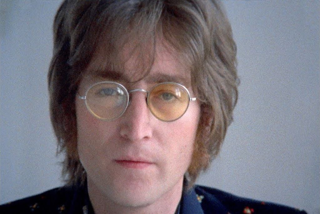 John Lennon, en un pasaje del clip de "Imagine". (YouTube)