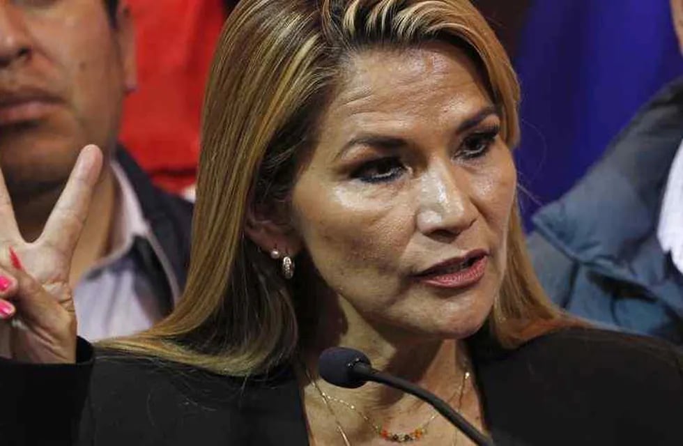 Jeanine Áñez, la abogada que asumió la presidencia para llamar a elecciones en Bolivia.