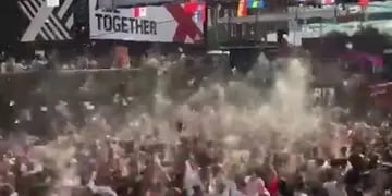 Cientos de hinchas que seguían por TV el partido ante Suecia festejaron de una manera muy particular el golazo de Alli. Video. 