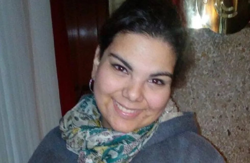 Paola Fuente Bonafede (26), tiene autismo, ha tenido grandes desafíos y hoy es es auxiliar de jardines maternales y docente de apoyo