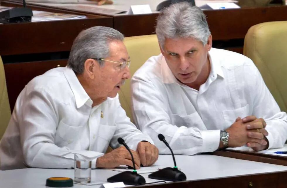 Cuba: en 2016, el PC iniciará el recambio generacional
