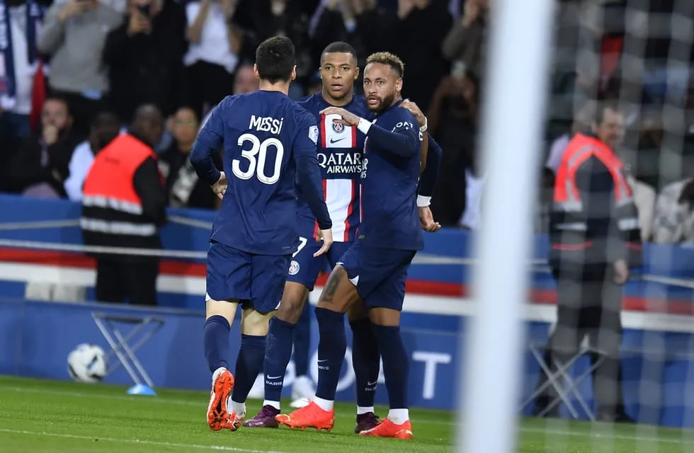 PSG le ganó al Olympique de Marsella y sigue como líder de la Ligue 1. El gol fue de Neymar. / Twitter