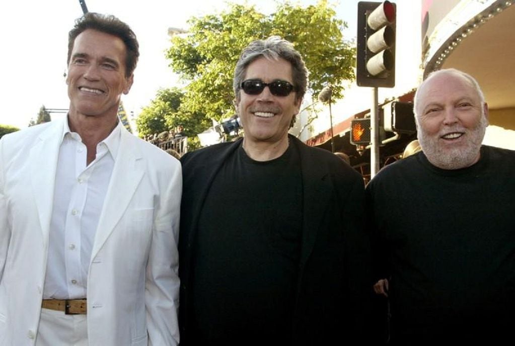 Arnold Schwarzenegger, Mario Kassar y Andrew Vajna (Archivo)