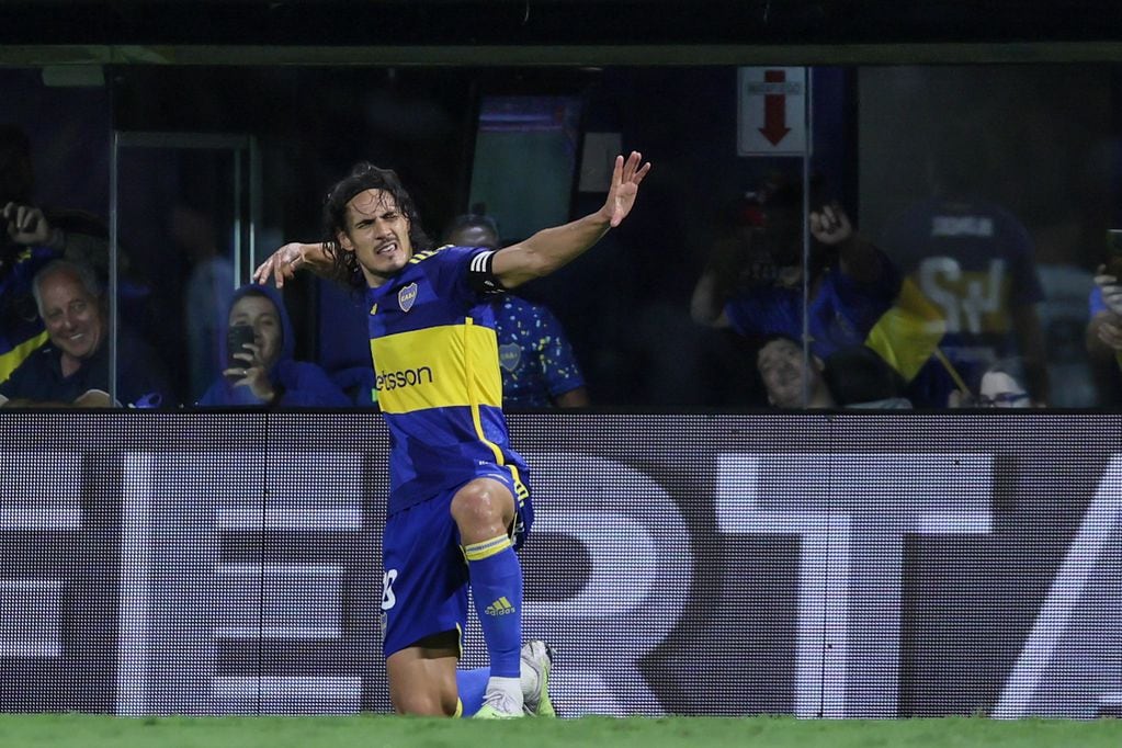Edinson Cavani marco el tercer gol de Boca en la victoria contra Racing por la Copa de la Liga Profesional. (Fotobaires)