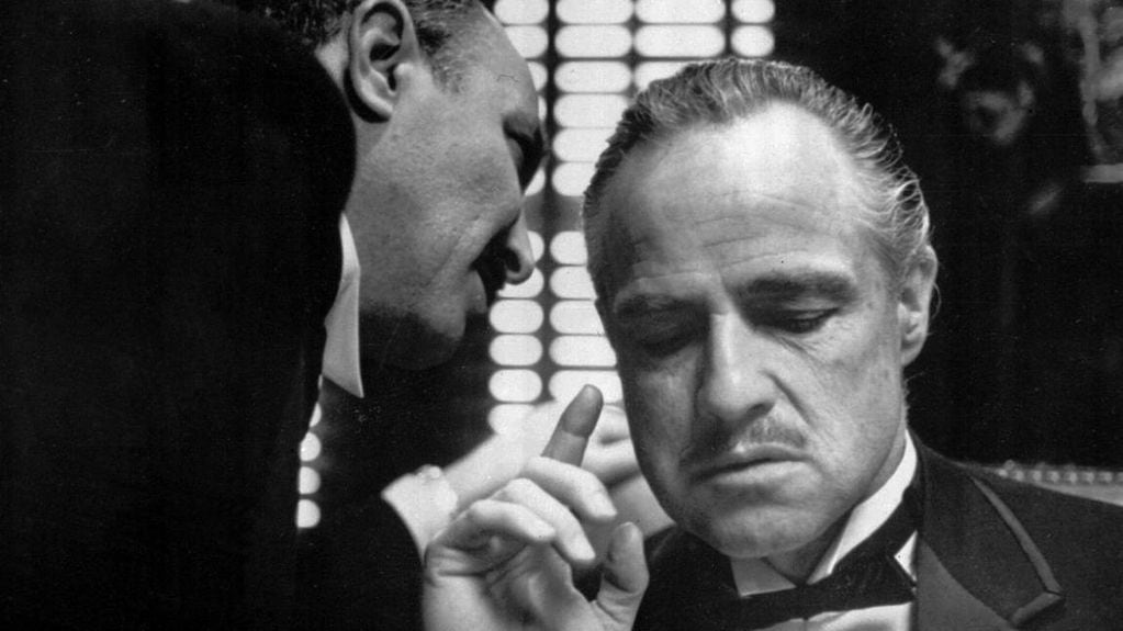 Marlo Brando en su memorable interpretación de Vito Corleone (El Padrino, 1972). Por este personaje ganó un Premio Óscar a Mejor actor.
