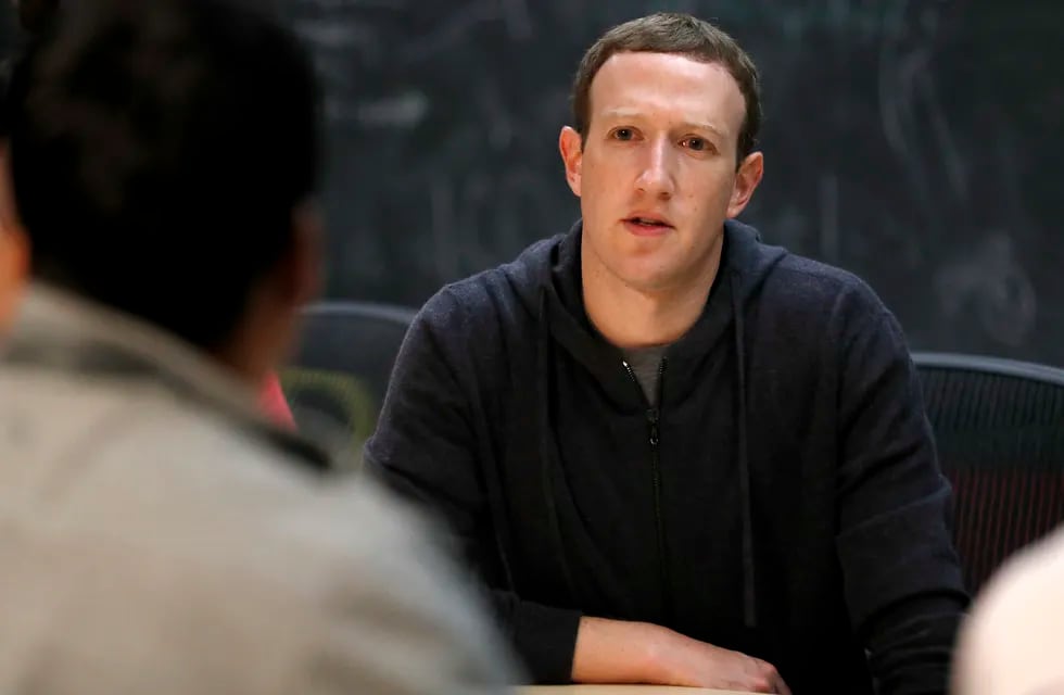 Zuckerberg explicará filtración de datos al Congreso de EEUU