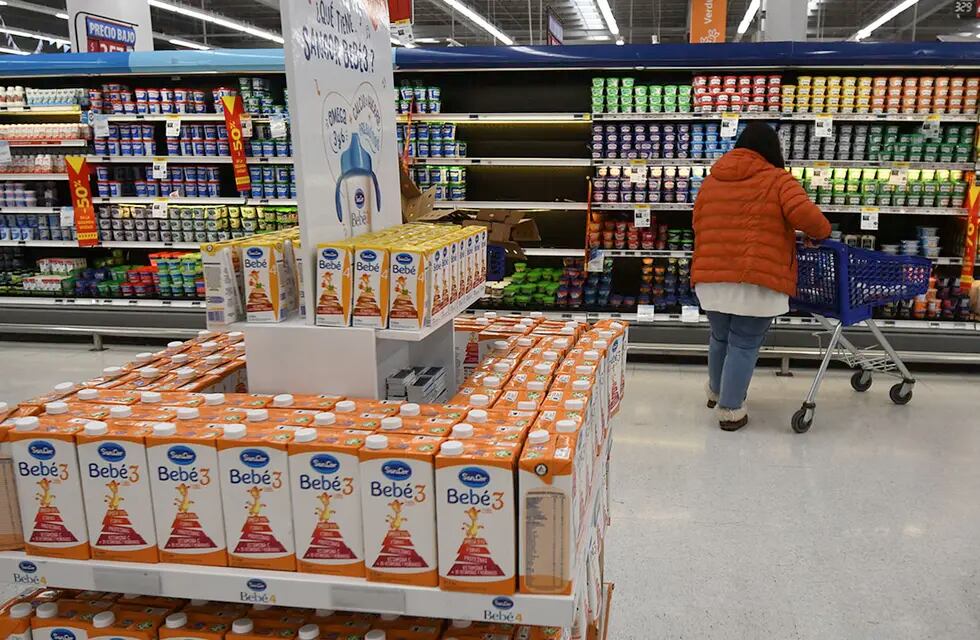 A pesar del congelamientos de precios en el programa Precios Justos el valor de los alimentos aumentó $ 1.500 en el último mes, Foto: José Gutierrez / Los Andes