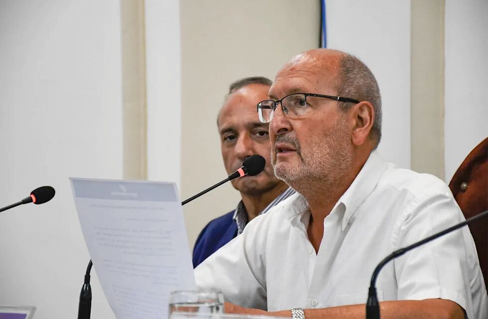 Marcelino Iglesias en el concejo deliberante de Guaymallén