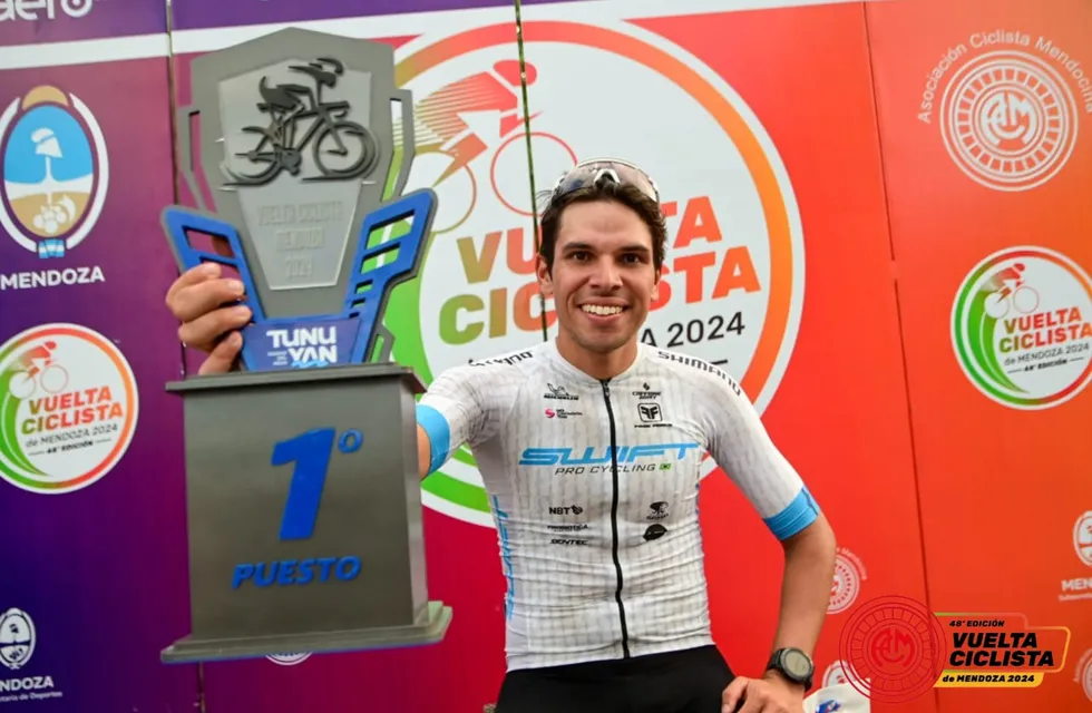 El brasileño Joao Rossi, de equipo Swift Cabon Pro Cycling se impuso en el Manzano Histórico. Y es el nuevo líder.