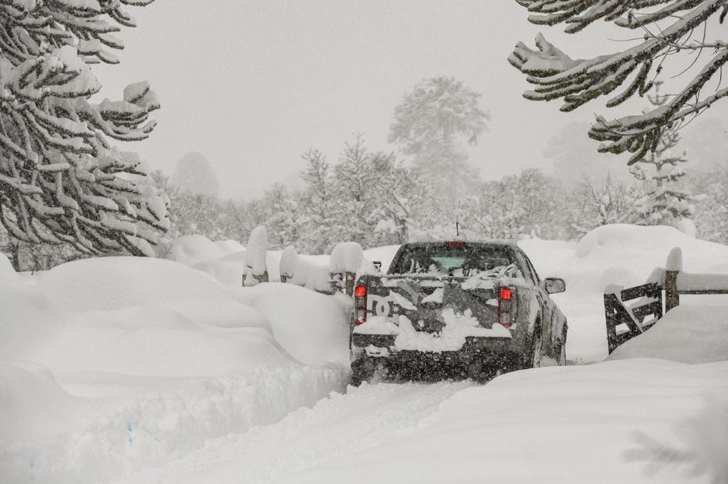 Por caminos así de nevados tuvo que andar el equipo para llegar a los spots elegidos. / Gentileza Julián Lausi