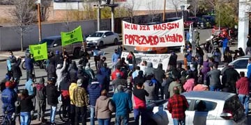 Manifestación en Malargüe por Portezuelo