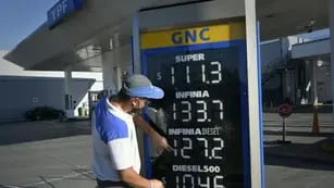 YPF aumentó por segunda vez en 2022 los precios de los combustibles