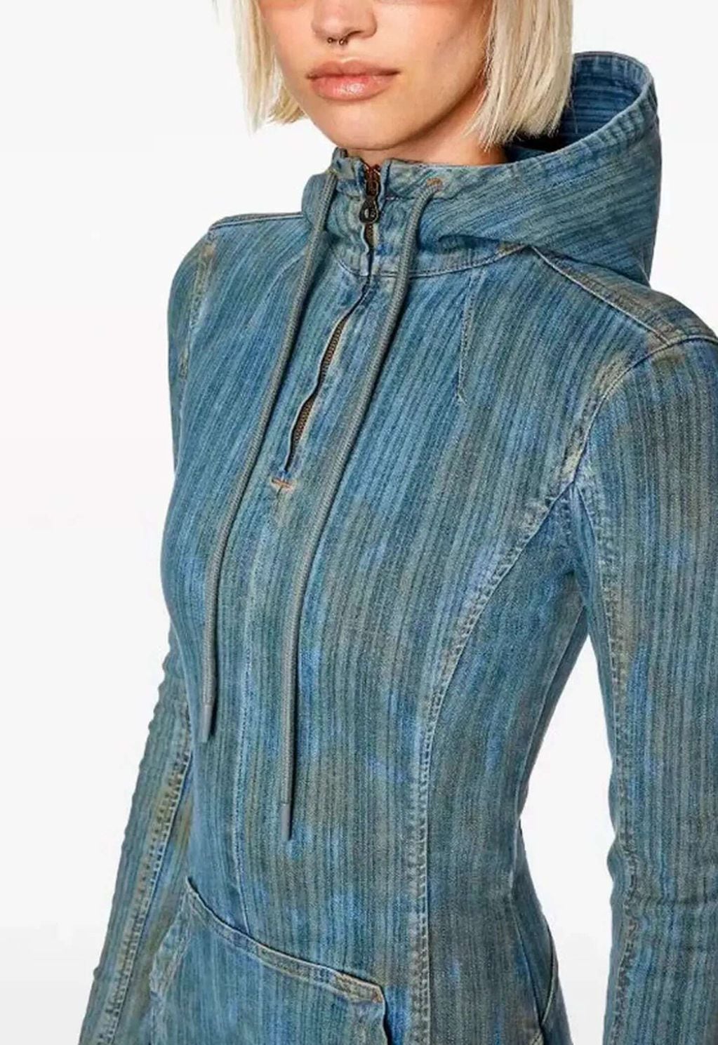 Cuánto se gastó Tini Stoessel en su outfit para Rummi. / Archivo