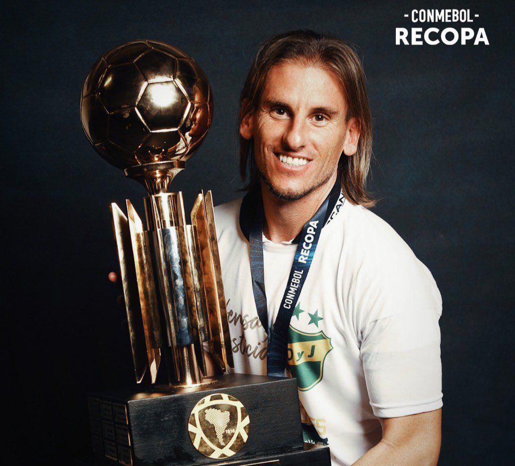 Sebastián Beccacece ganó una recopa Sudamericana al mando de Defensa y Justicia
