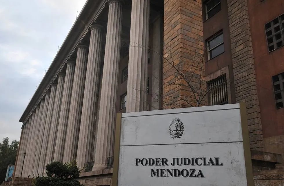 La jusiticia de Mendoza seguirá esperando un aumento salarial.