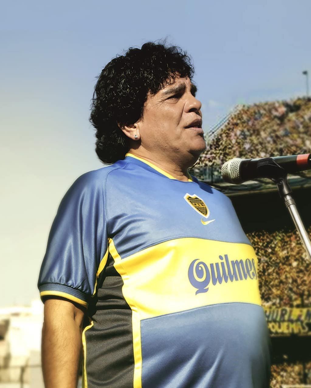 Juan Palomino en la piel de Maradona durante su partido homenaje, un extracto de "Maradona: Sueño Bendito", la serie de Amazon Prime. Foto: Instagram @maradonaprimevideo