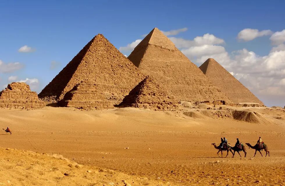 Revelaron por qué las pirámides de Egipto están alineadas con los puntos cardinales