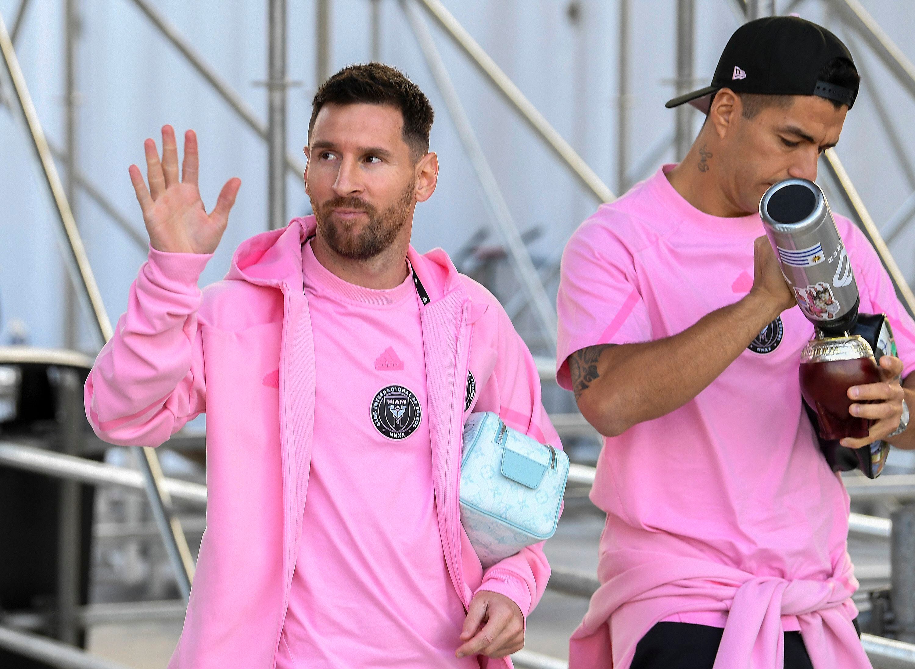 Lionel Messi y Luis Suárez (AP Foto/Michael Laughlin)