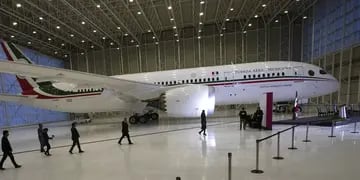 López Obrador ofreció el avión presidencial a una aerolínea para “viajes ejecutivos y fiestas”