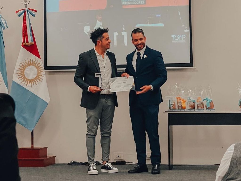 Nicolás Allub fue reconocido como uno de los jóvenes destacados por la Cámara Junior Internacional (JCI Argentina). - Instagram