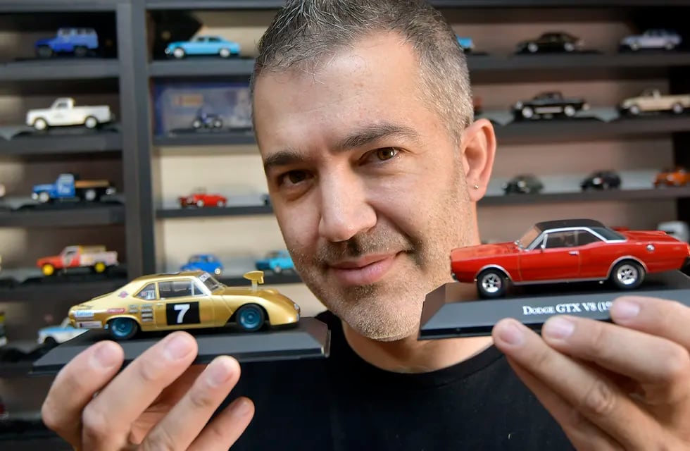 Rubén Aleci (43) coleccionista de autos a escala
Foto: Orlando Pelichotti