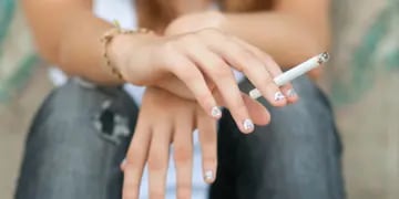 Menores de 16 años asocian el cigarrillo a la vida social y 2 de cada 10 ha probado