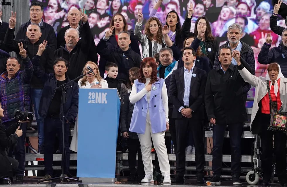 Cristina Fernández De Kirchner en Plaza de Mayo. Foto: Clarín