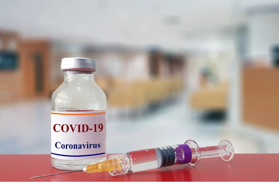 La vacuna contra el coronavirus de Oxford/AstraZeneca estaría lista en septiembre