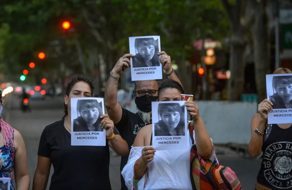 Una de las marchas que hubo por la joven asesinada - / Los Andes