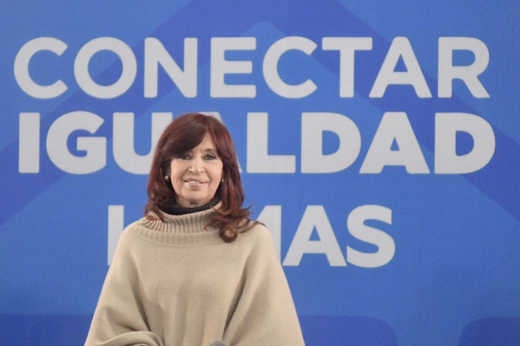 Cristina Fernández de Kirchner en un acto junto con Axel Kicillof.