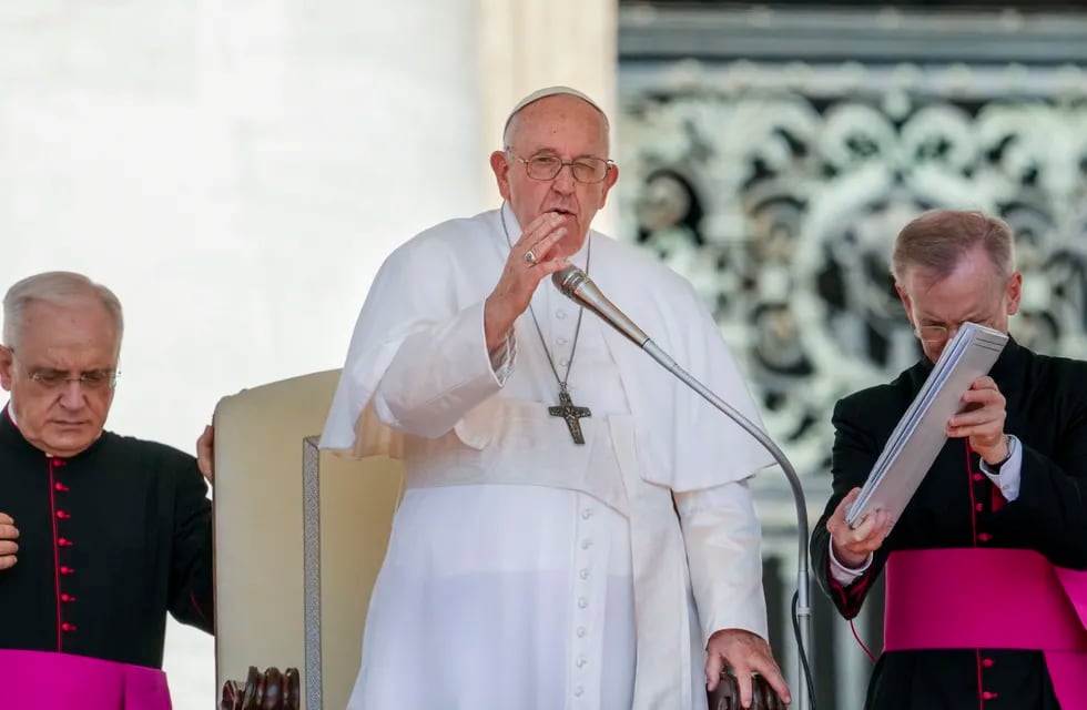 El Papa Francisco ya se recupera en el Vaticano y afirman que “está mejor que antes”. / Foto: AP