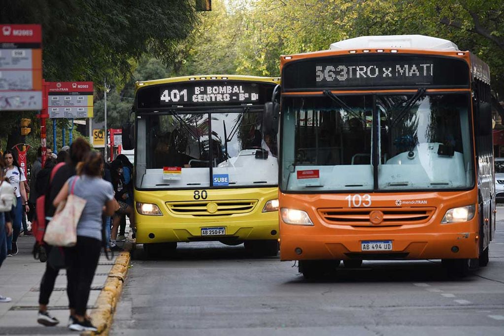 Sigue la pelea por los subsidios al transporte público de las provincias. Foto: José Gutierrez / Los Andes