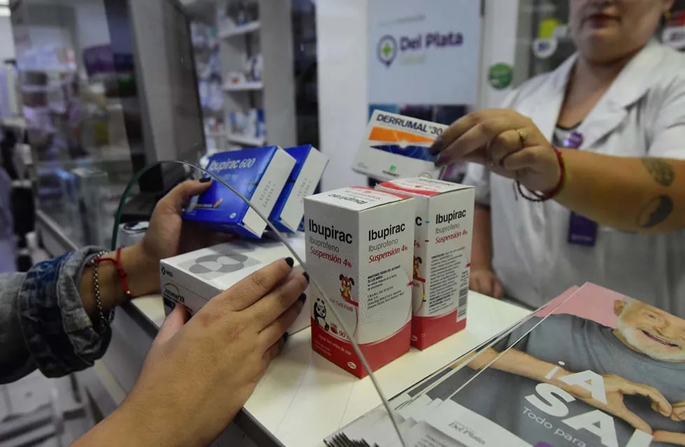 Farmacéuticos preocupados por la seguridad del expendio de medicamentos tras el DNU de Milei. Foto: Archivo / Los Andes