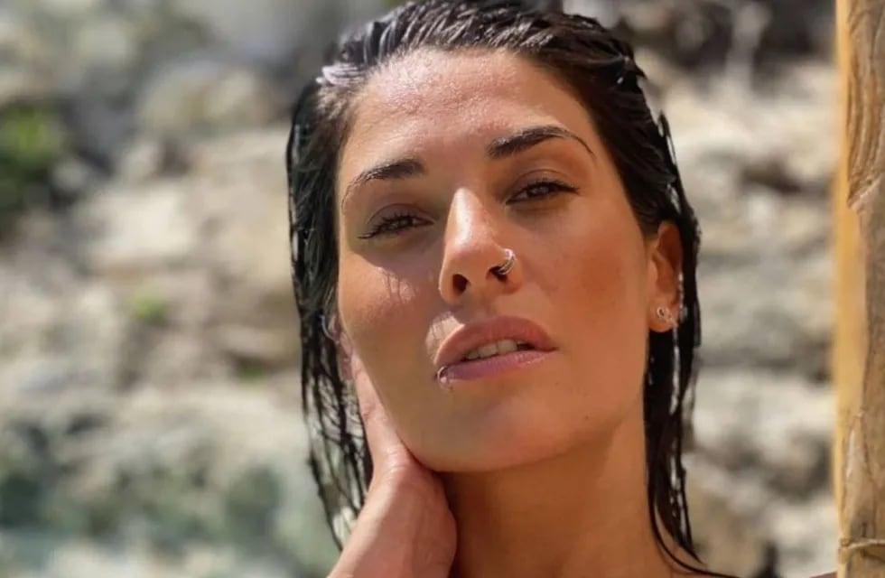 Ivana Nadal reveló su producción para Playboy: microbikini mojada desde la playa