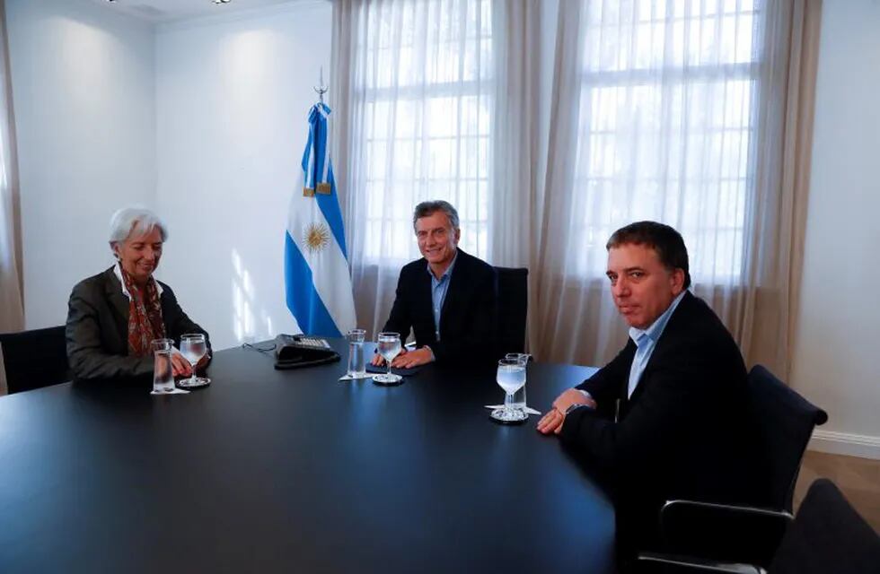 Mauricio Macri, Nicolás Dujovne, y la ex directora del Fondo Monetario Internacional (FMI), Christine Lagarde, en marzo de 2018.