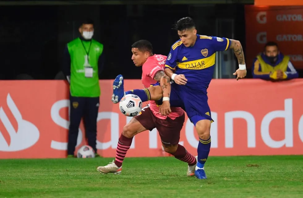 Cristian Pavón, el delantero cordobés de Boca, en el partido ante Barcelona de Ecuador por la Copa Libertadores./ Gentileza.