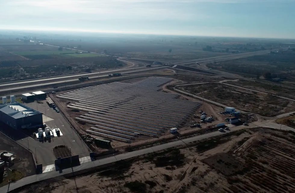 El Pasip, en Palmira, cuenta con 4.000 paneles solares con una potencia instalada de 1,15 mega watts. Foto: Prensa Gobierno