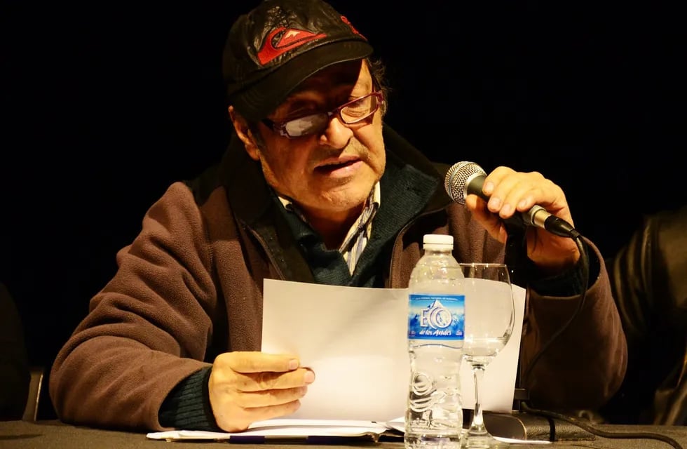 El poeta nacido en Chile, en un momento de su lectura para el III Festival Internacional de Poesía de Mendoza, de 2015. / Fotografía: Camila Toledo.