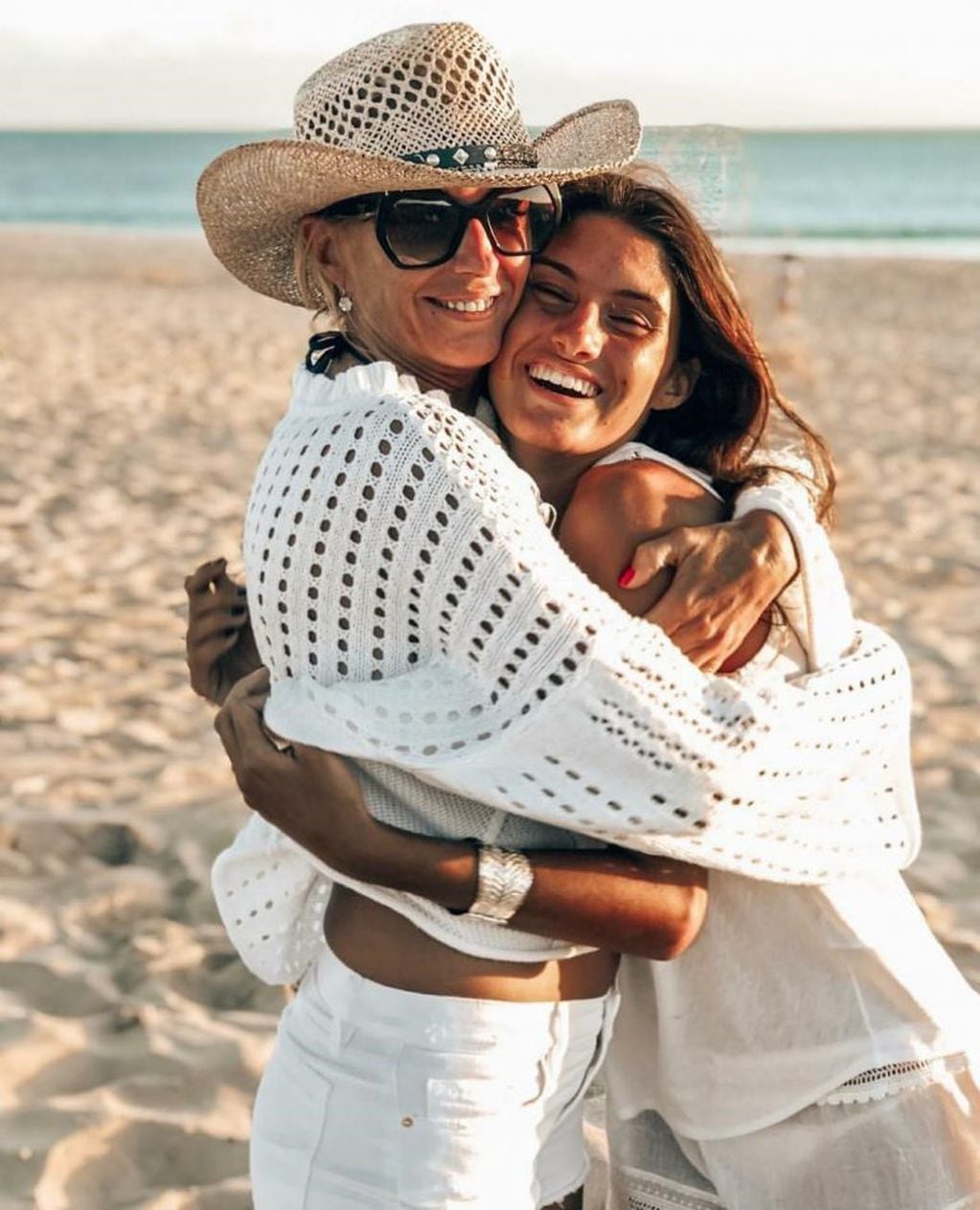 Lola y Yanina Latorre (Foto: Instagram/lolitalatorre)